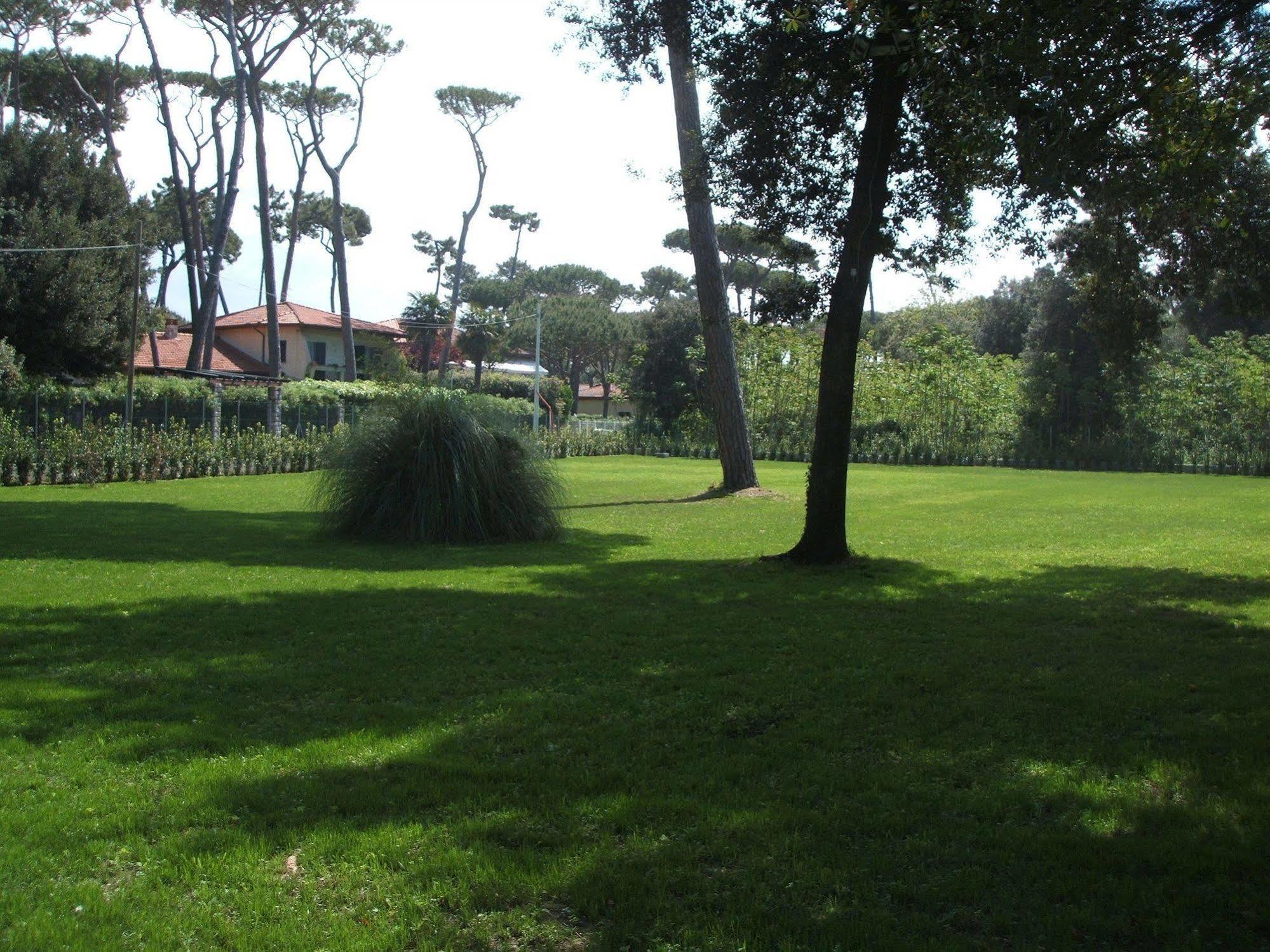 Hotel Astor Victoria Forte dei Marmi Luaran gambar