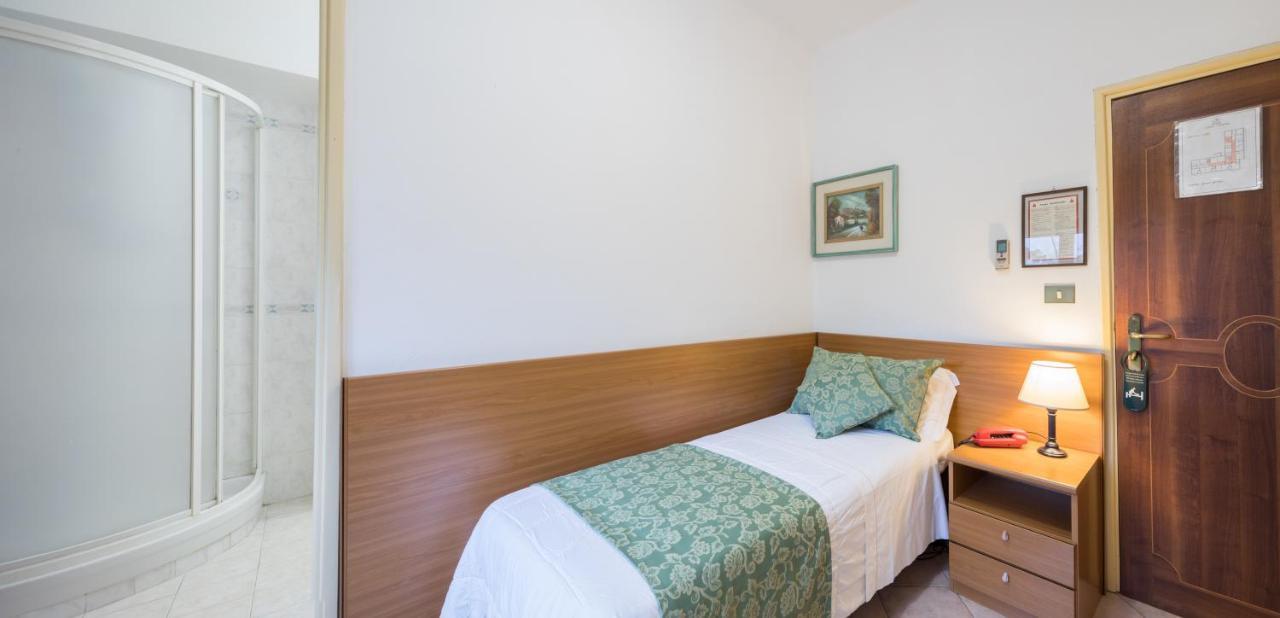 Hotel Astor Victoria Forte dei Marmi Luaran gambar